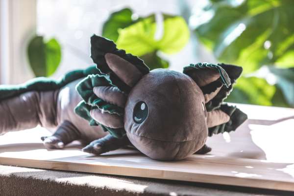 Axolotl fra Axol & Friends i grå