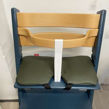 Oliz siddepude Adam monteret på stol – sanselig siddepude med sele til ro og korrekt siddestilling


