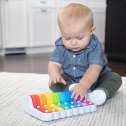 Baby leger med Rock n roller piano fra fat brain toys