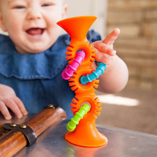 Baby leger med PipSquigz Loops i orange