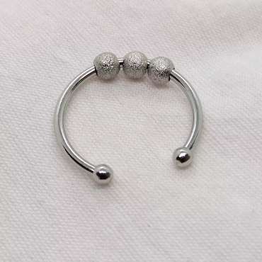 Anxiety ring i sølv med  perler – justerbar ring

