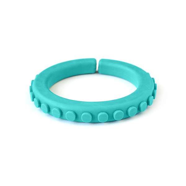 ARK Brick bidearmbånd large set fra siden – tekstureret armbånd til tyggebehov

