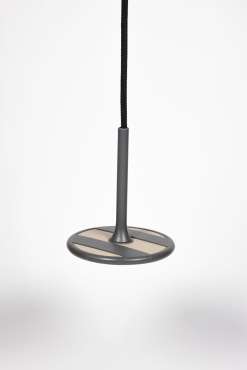 SwnX Fodgynge Mini By Gonge vist hængende klar til brug med farverig gummisæde