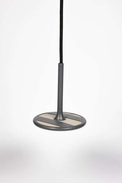 SwnX Fodgynge Mini By Gonge vist hængende klar til brug med farverig gummisæde