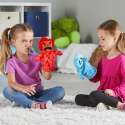 Piger leger med Følelsesfamilien - hånddukker