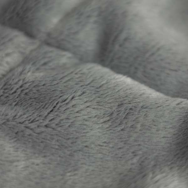 Velourtæppe med tyngde grå close-up – blød velouroverflade til sanselig komfort

