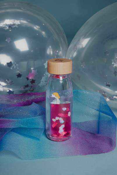 Sanseflaske Sea Sparkle i undervandstema – visuel sansestimulering med glimmer

