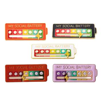 My Social Battery pins – badges i flere farver med energiniveau

