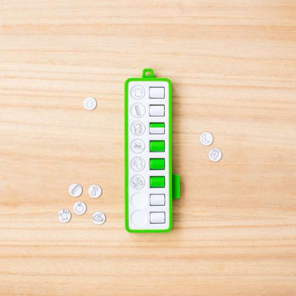 Grøn Checkpad med tokens – belønningssystem til struktur og overblik

