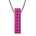 ARK Brick Stick bidehalskæde magenta – tekstureret bidesmykke til oral stimulering og ro

