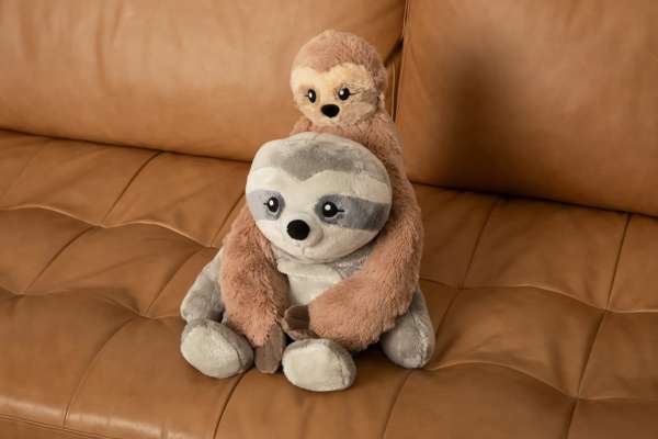 Dovendyret Sawyer sammen med en af dens venner 