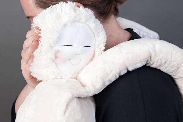 Demensdukken Hug by Laugh – vareprøve