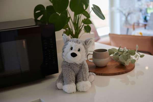 Sansebamse Warmies® siddende husky