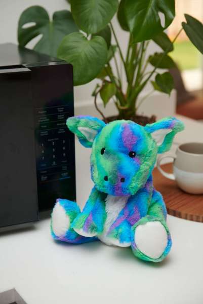 Sansebamse Warmies® regnbuedrage 