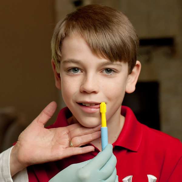 
Barn bruger ARK Preefer Tip – hjælper med tyggebehov og mundmotorisk træning

