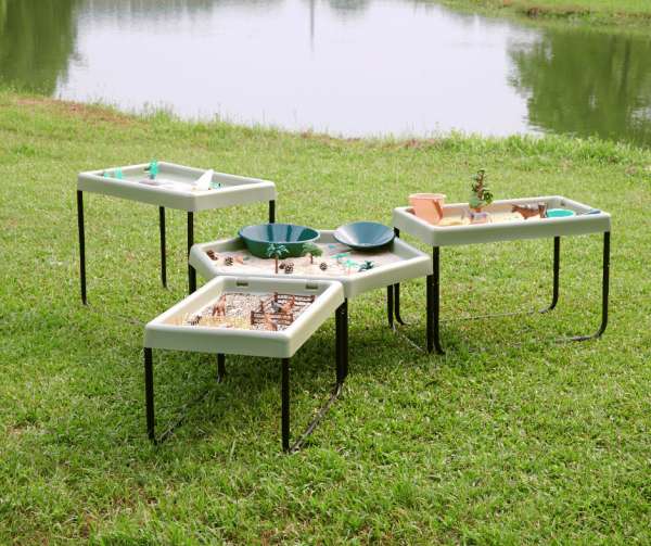 Flere tuff tray stel samlet – fleksibel legeopstilling


