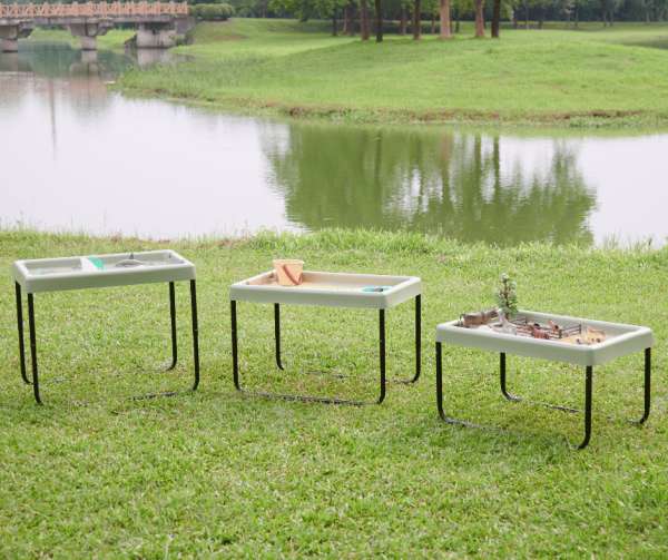 Bakke til lille tuff tray sanse-legebord 