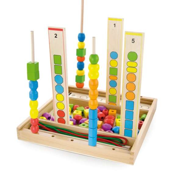 Andreu Toys tråde- og stablespil i træ – læringsspil der styrker finmotorik og logisk tænkning.

