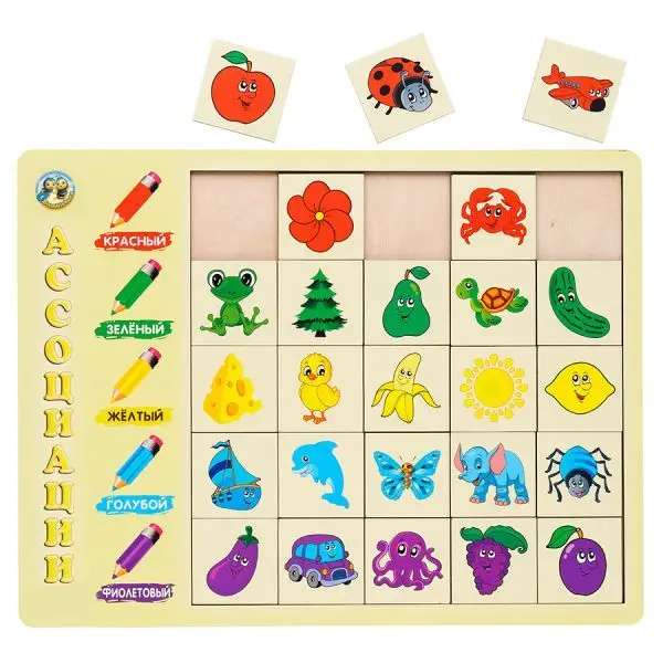 Farvede figurer associations-puslespil