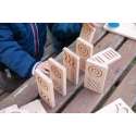 Sensorisk domino fra Andreu Toys – pædagogisk trælegetøj med taktile mønstre.

