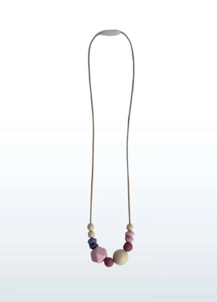 CalmBeads halskæde med sensoriske perler i rosa, lilla, bordeaux og creme.

