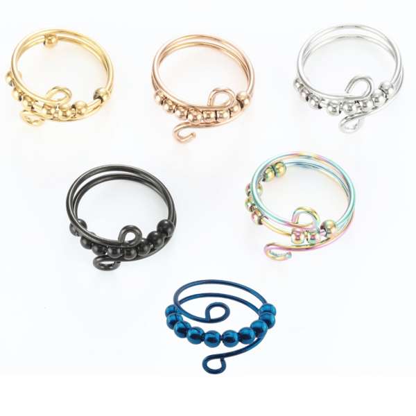 Fidgetring dobbelt med 10 perler i flere farver – justerbar anxiety ring til diskret fidgeting, koncentration, ro og sensorisk stimulering i hverdagen.
